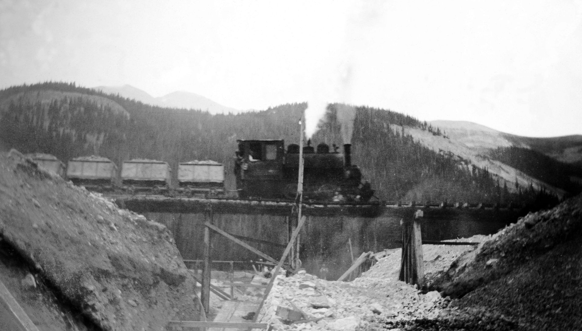 2013.035.0028_Diversion dam/tunnel construction, 1934-